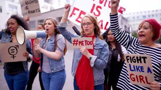 Manifestation de femmes pour l'égalité des droits entre les femmes et les hommes ©Getty