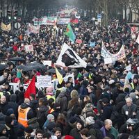 Des manifestations aux ronds-points, des discours aux tribunes : qui parle au nom du "Nous" ? (Paris, le 10/12/2019)