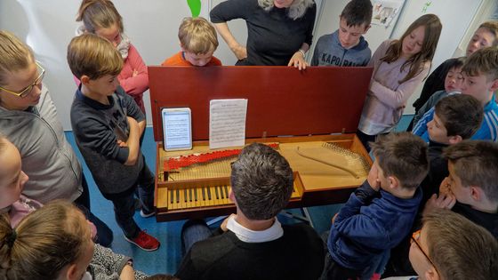 Atelier pédagogique des Arts Florissants à l'école de Sérigné (Vendée) - Jacky Joccotton