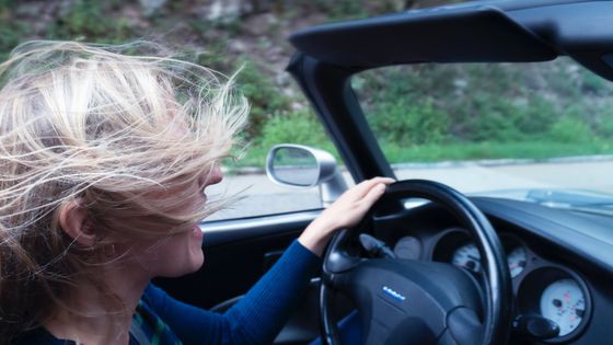 sentiment de liberté au volant - pexels