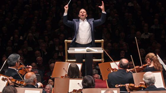 Yannick Nezet-Seguin dirigeant l'Orchestre de Philadelphie sur la symphonie n°2 de Mahler, au Carnegie Hall, le 31/10/2014 - Musique matin du 03/12/2019 ©Getty - Hiroyuki Ito