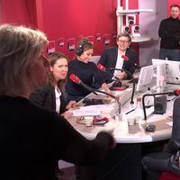 Chorale improvisée autour de Charline Vanhoenacker dans le 7/9 de France Inter