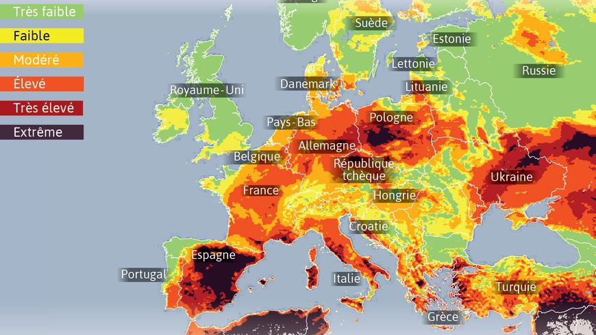 En raison des températures caniculaires qui ont touché l'Europe cet été, le risque d'incendie était particulièrement élevé dans certains pays comme l'Espagne, la Pologne, l'Italie ou encore la Grèce.