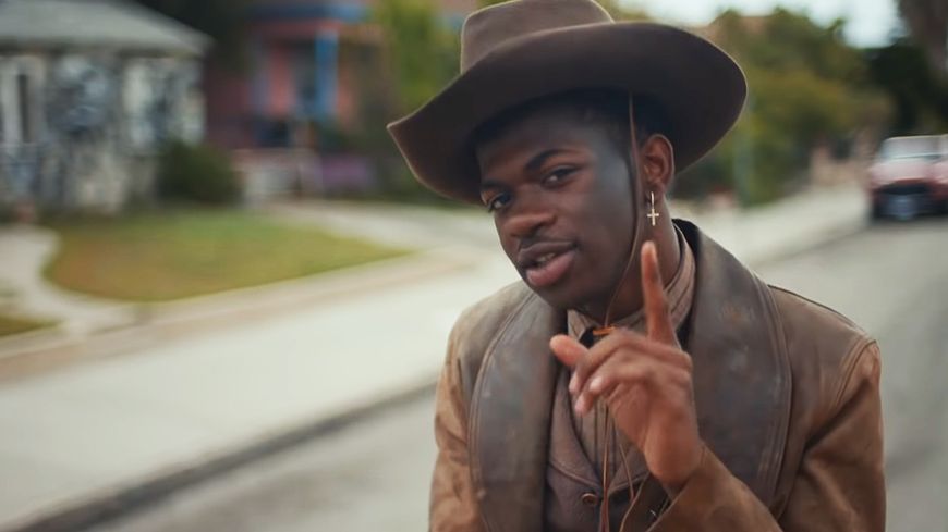 Lil Nas X dans le clip "Old Town Road" (Calmatic)