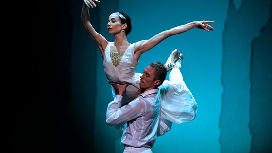 Royaume-Uni - La Cendrillon d'Alexei Ratmansky au Festival Theatre dans le cadre du Festival international d'Édimbourg Diana Vishneva dans le rôle de Cendrillon et Igor Kolb dans le rôle du Prince dans la production de Cendrillon d'Alexei Ratmansky d ©Getty - robbie jack/Corbis