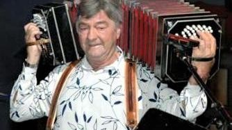 Louis Corchia, fait partie des très grandes Stars de l'accordéon - .discogs.com