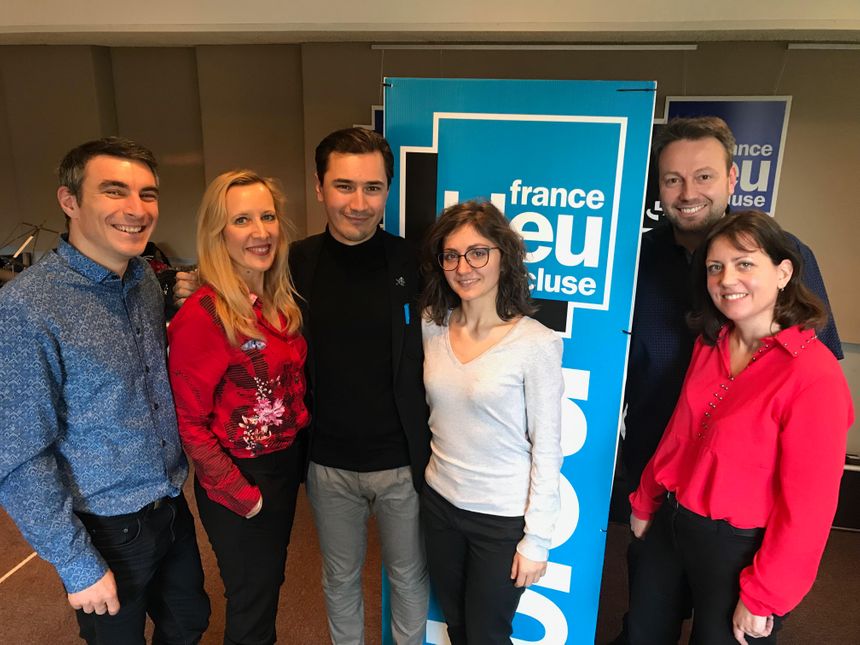 Aqui sian bèn : les pastorales, première émission ! Thibaut et Odile PLANTEVIN, Paulin REYNARD, Lucie FAVIER, Simon et Marie-Sophie CALAMEL.