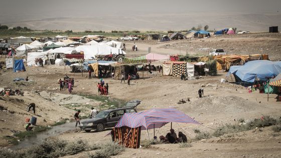 Réfugiés chrétiens et yézidis à Zakho en Irak dans des camps de fortune (2014) ©Getty - Gail Orenstein/NurPhoto/Corbis via Getty Images