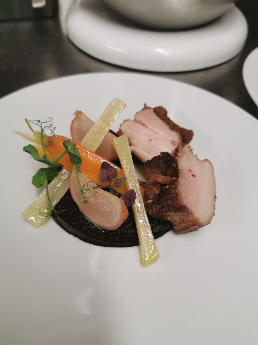Esthétisme de l'assiette et recherche des saveurs et de l'excellence.