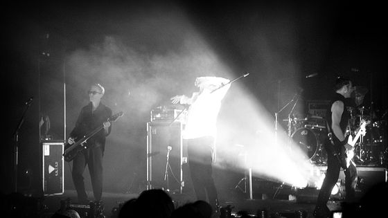 Le groupe Bauhaus en concert à Londres en 2006, jouant la chanson "Stigmata Martyr". - e Photo taken by Pedro Figueiredo and Creative Commons / via wikimediaia