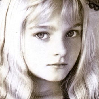 Arielle Dombasle à 11 ans