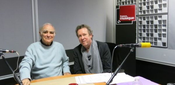 France Musique, studio 361... Le chef d'orchestre Roberto Benzi & Benoît Duteurtre, producteur de l'émission (g. à d.)