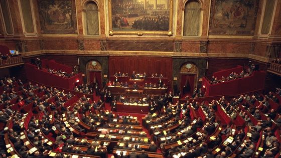 L'Assemblée nationale débat de la loi constitutionnelle du 22 février 1996 instituant les lois de financement de la sécurité sociale. ©Getty - Thierry Orban