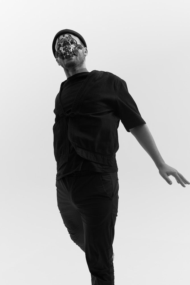 Mokado pour son EP "Ghosts"