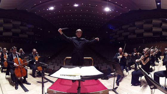 Esa-Pekka Salonen et le Philharmonia Orchestra en réalité virtuelle
