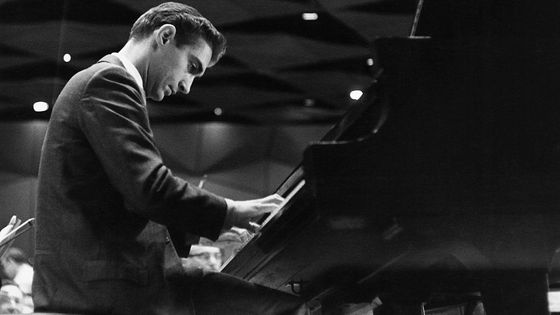 Le pianiste américain Earl Wild en concert à Tanglewood (USA) avec le Boston Symphony Orchestra (c. 1950) ©Getty - Erika Stone