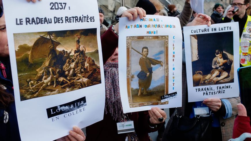 Blocage du Louvre vendredi 17 janvier 2020 pour manifester contre la réforme des retraites. L'intersyndicale s'est justifiée par "des conditions des agents du musée qui se dégradent de jour en jour, la précarité et le désengagement de l'Etat".