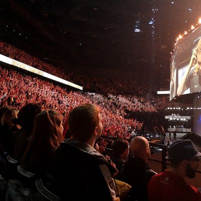 Championnat du monde League of Legends, AccorHotels Arena, le 10 novembre 2019