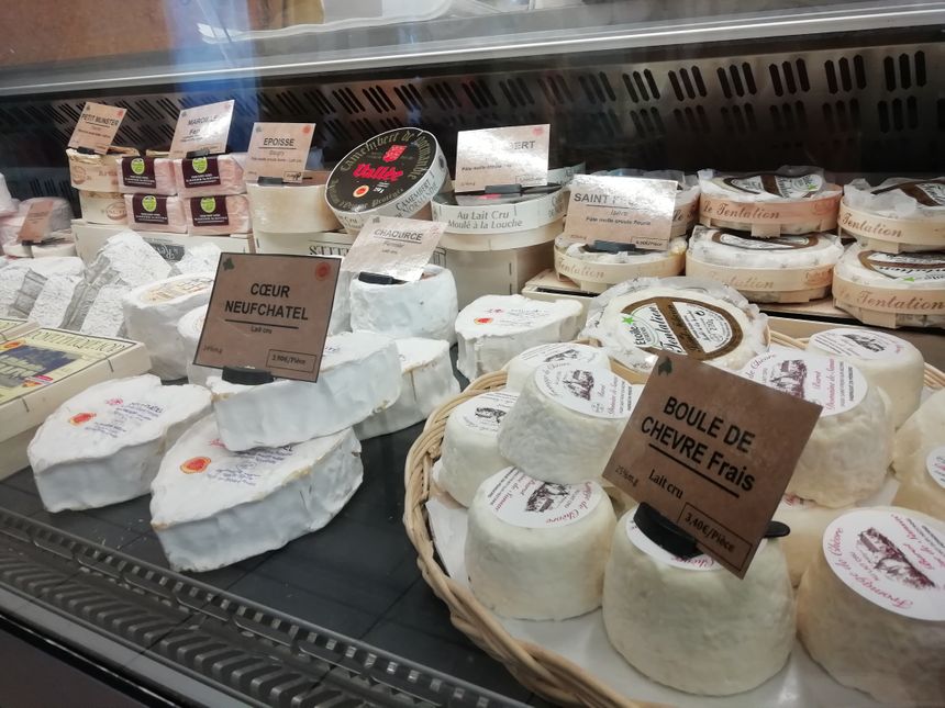 Grand choix de fromages frais à Xirikota