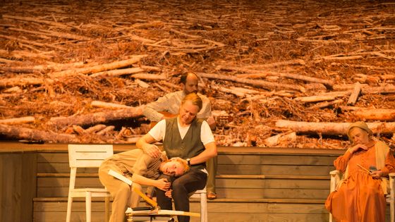 "Oncle Vania" mis en scène par Stéphane Braunschweig, Théâtre de l'Odéon