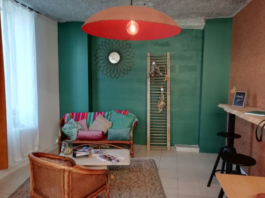 Le coin salon-dégustation dans le magasin Xirikota