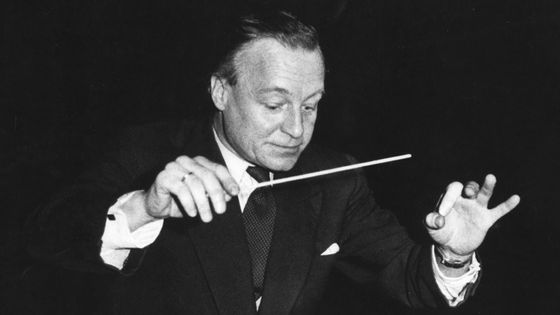 Le chef d'orchestre André Cluytens - Photo by Roger Hauert / Warner Classics