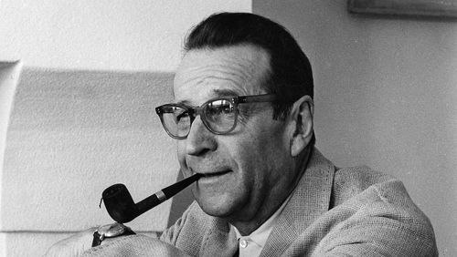 Épisode 2 : Georges Simenon : "Comme le maximum de temps que me prenne un roman est de onze jours, cela me fait 55 jours de travail par an, pour cinq romans"