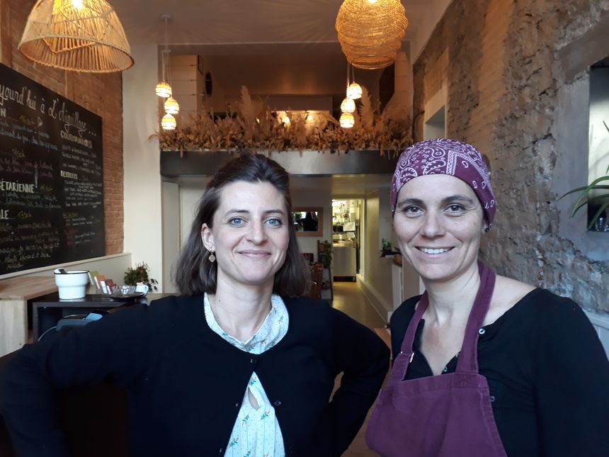 Elodie et Natacha le restaurant l'Aiguillage à Grenoble