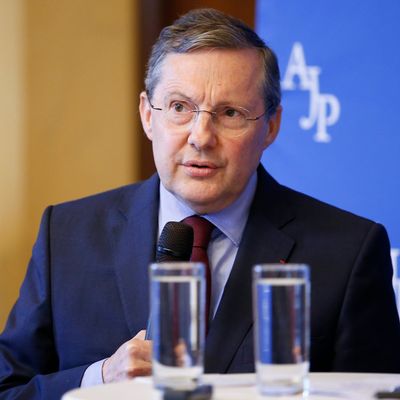 Philippe Bas, sénateur de la Manche et Président de la commission des lois constitutionnelles au Sénat lors d'une conférence de presse à l’Assemblée Nationale. Paris, 10 octobre 2018