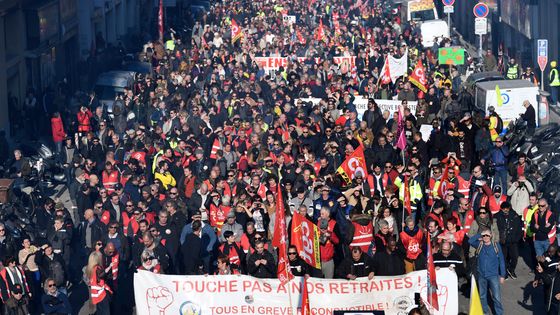 Manifestation à Marseille contre la réforme des retraites ©AFP - CHRISTOPHE SIMON