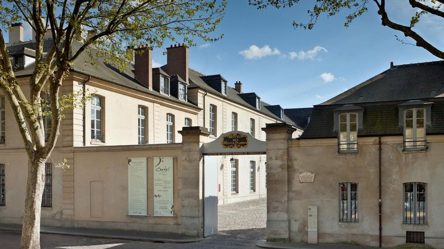 CMBV : L'hôtel des menus plaisirs