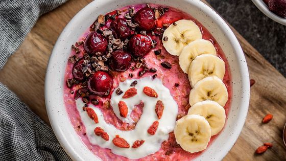 La miam miam de Daniel Pennac est composé d'avoine, de lait caillé, de fruits secs, de bananes...