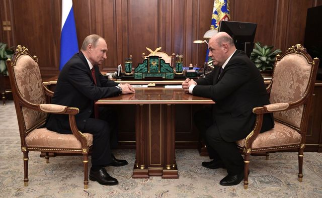Mikhail Michoustine peut-il succéder à Vladimir Poutine ? De la réussite des chantiers qui lui sont confiés dépend la réponse.