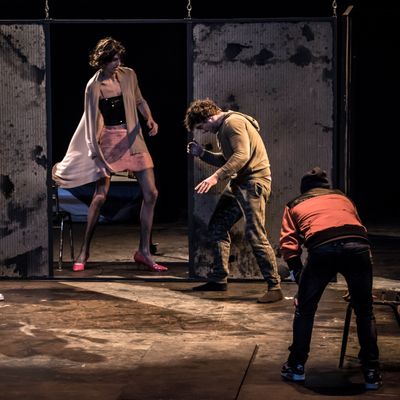 Répétition pour “Roberto Zucco” de Bernard-Marie Koltès, pièce mise en scène par Richard Brunel à la Comédie de Valence en 2015.