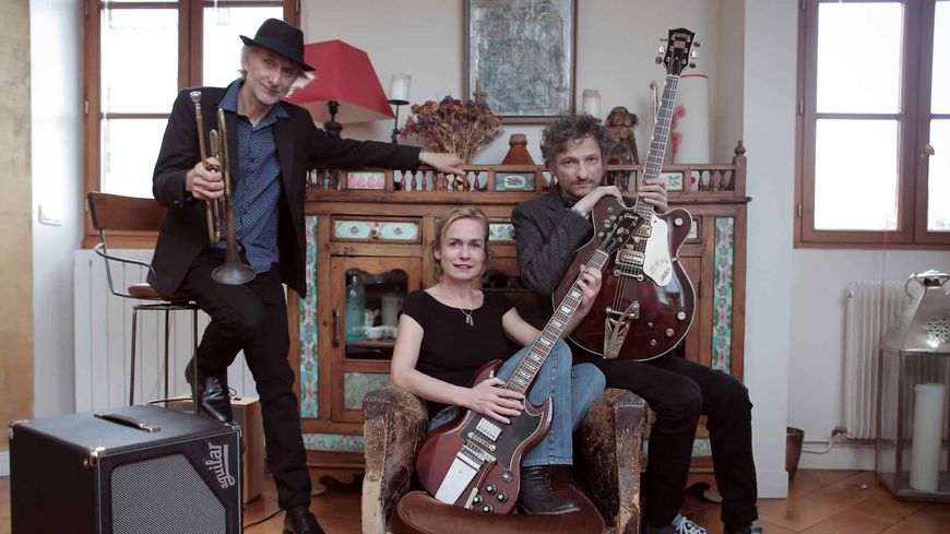 Le trompettiste Erik Truffaz, la comédienne Sandrine Bonnaire et Marcello Giuliani, guitare et contrebasse, sont venus présenter une lecture musicale, "L'Homme A", d'après des textes de Marguerite Duras.