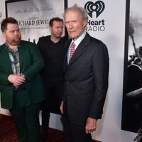 Paul Walter Hauser et Clint Eastwood lors d'une projection du film "Le Cas Richard Jewell" à Atlanta (Géorgie), 10 décembre 2019