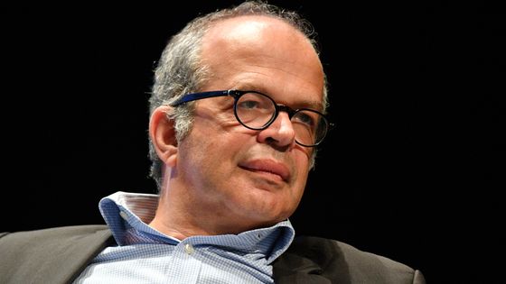 David Kessler lors du "Festival de fiction TV" de La Rochelle en 2017. ©AFP - XAVIER LEOTY