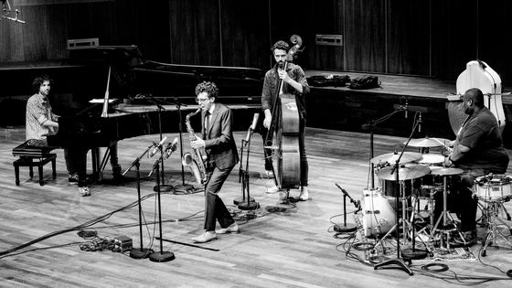 Nitai Hershkovits, Oded Tzur, Petros Klampanis, Johnathan Blake - Caterina Di Perri / ECM
