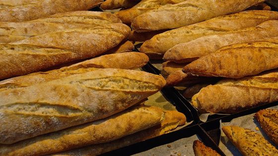 Chaque année, 6 milliards de baguettes sortent de nos 32 000 boulangeries. ©Maxppp - Sebastien JARRY