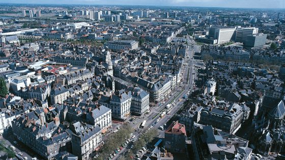 Vue aérienne de la métropole de Nantes ©Getty - DeAgostini