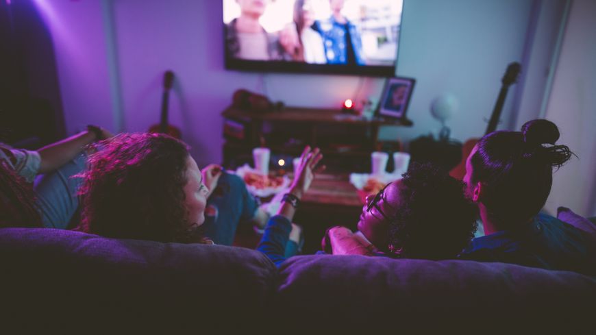 Le plan audiovisuel prévoit d'autoriser les chaînes de télévision à diffusion des publicités ciblées.