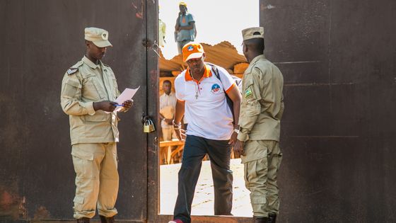 Le musicien rwandais Kizito Mihigo sortait de la prison de Nyarugenge le 15 septembre 2018, après avoir bénéficié d'une grâce présidentielle. ©AFP - Cyril NDEGEYA