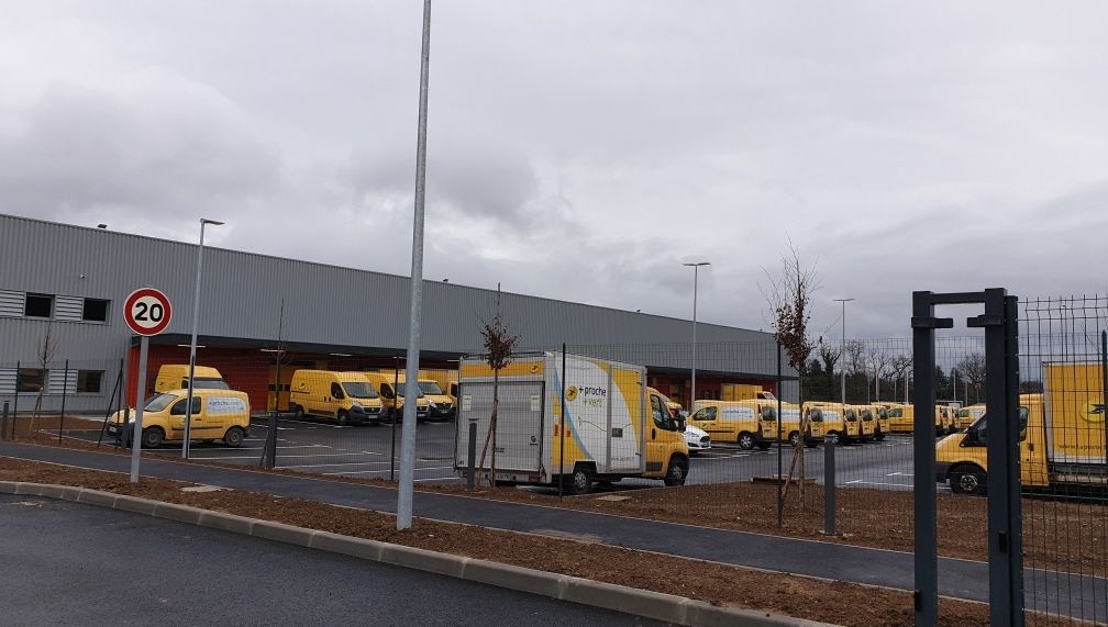 Limoges La Nouvelle Plateforme De La Poste Consacree Aux Colis A Demarre Son Activite