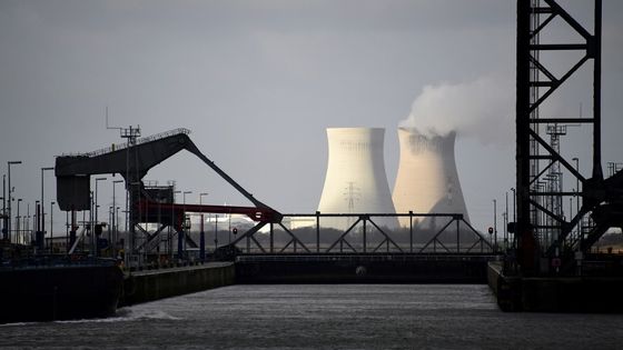 Parmi les incertitudes : la centrale nucléaire de Doel et les 6 autres du même type possédées par Engie en Belgique, alors que Bruxelles souhaite les fermer d'ici 2025. ©AFP - Emmanuel Dunand