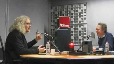 France Musique, studio 361... Yvan Cassar, pianiste, compositeur, directeur musical & Benoît Duteurtre, producteur de l'émission (g. à d.) ©Radio France - Annick Haumier / RF