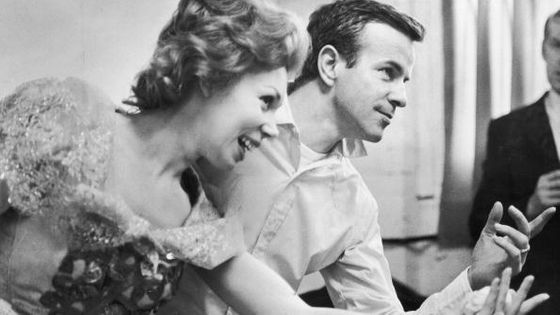 30 janvier 1962: la soprano italienne Mirella Freni en répétition avec le producteur Franco Zeffirelli pour 'Don Giovanni' au Royal Opera House, Covent Garden, Londres. ©Getty - Erich Auerbach