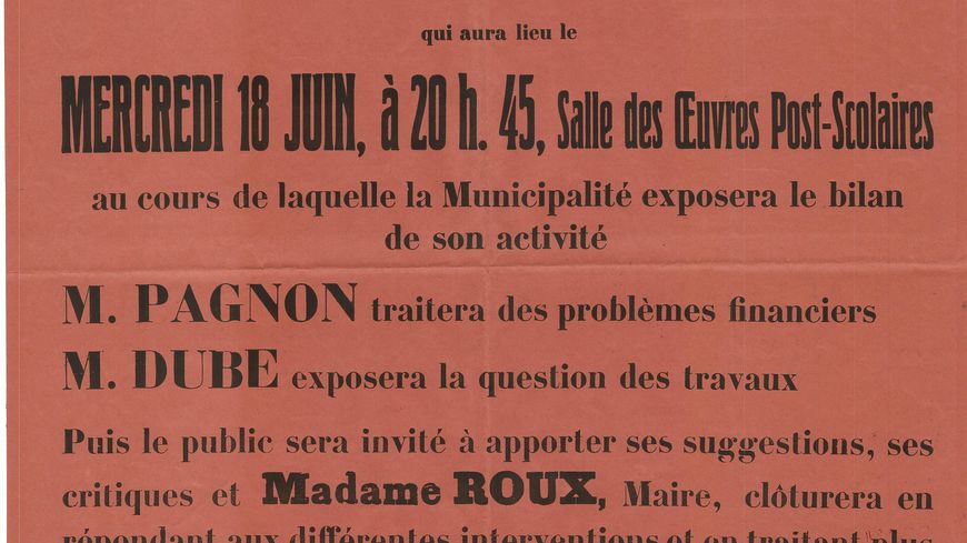 Une affiche municipale datant de 1947 et invitant la population à assister à une réunion en présence de la maire, Odette Roux