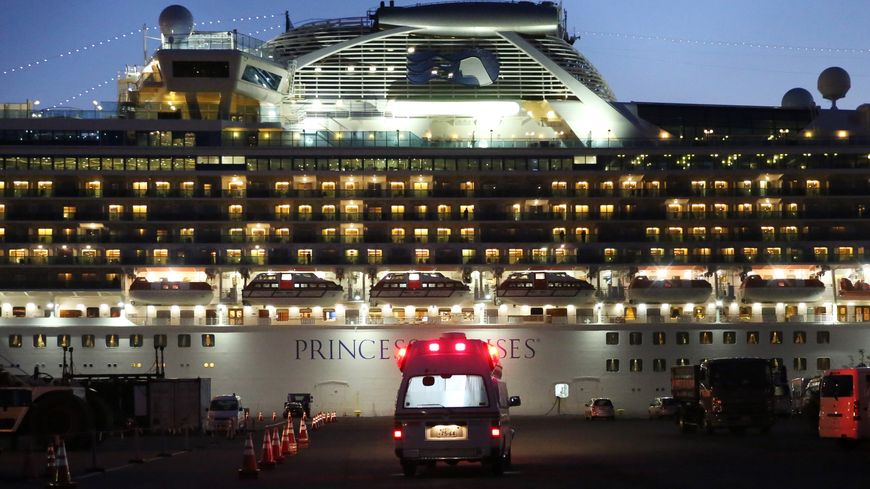 Vue extérieure du Diamond Princess. à Yokohama le 10 février 2020