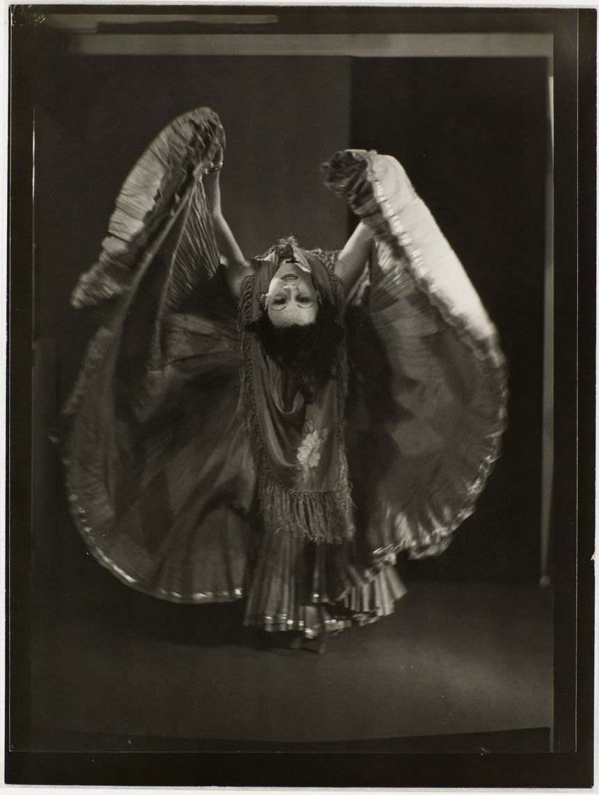 Prou del Pilar dansant, 1934