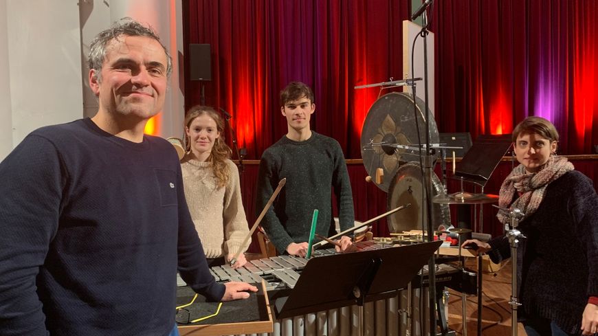 De G à D : Antony Millet, Adelaïde Ferrière, Aurélien Ginoux et Ariadna Alsina-Tarrés par Daniel Zalay